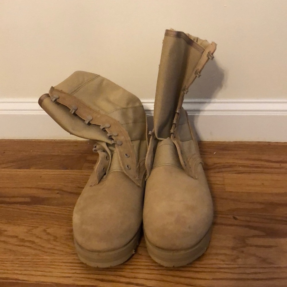 Men’s size 11.5 military boots